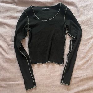 Brandy Melville contrast trim long sleeve